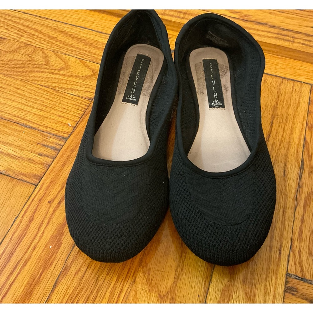 Steve Madden flat